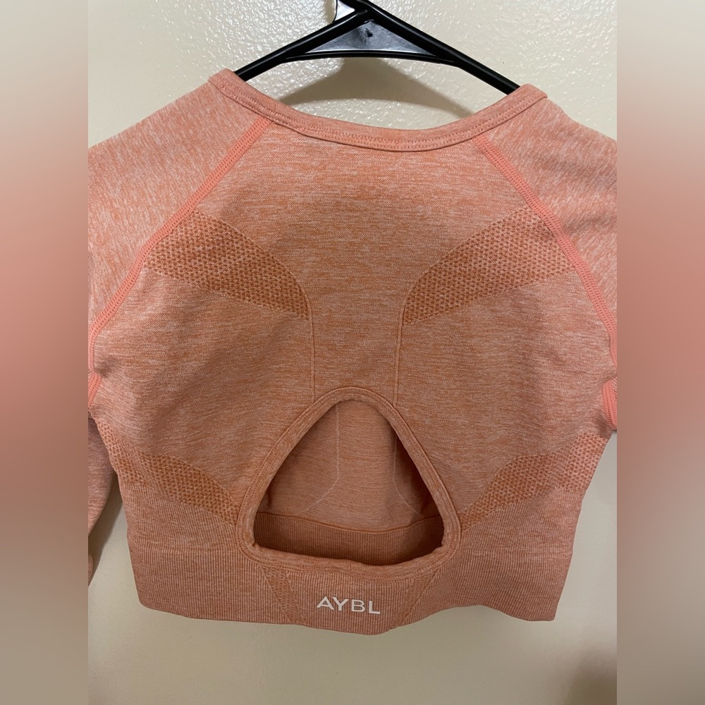 ✨Aybl Motion Collection Crop Top Size S - Picture 7 of 8